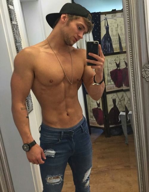 hornyjockbro:athleticbrutality:baseballcapfiend:BruhBro pussy slayer