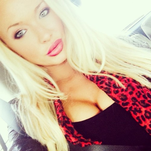 barbiebimbosdaddy: plastic-bimbo-princess: Summer Brielle GREAT lips.