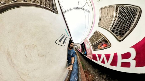 Mumbai Local. So i tried my @insta360 one x camera in Mumbai Local and amazed with result. . . . . #