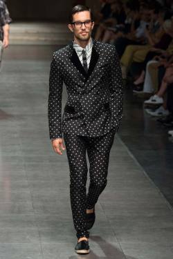 hommestyling:  Tobias Sorensen for Dolce &amp; Gabbana SS16 Fashion Show - Milan