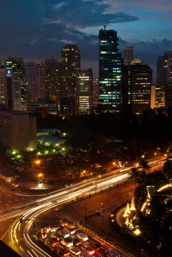 travelingcolors:  Makati City, Manila | Philippines