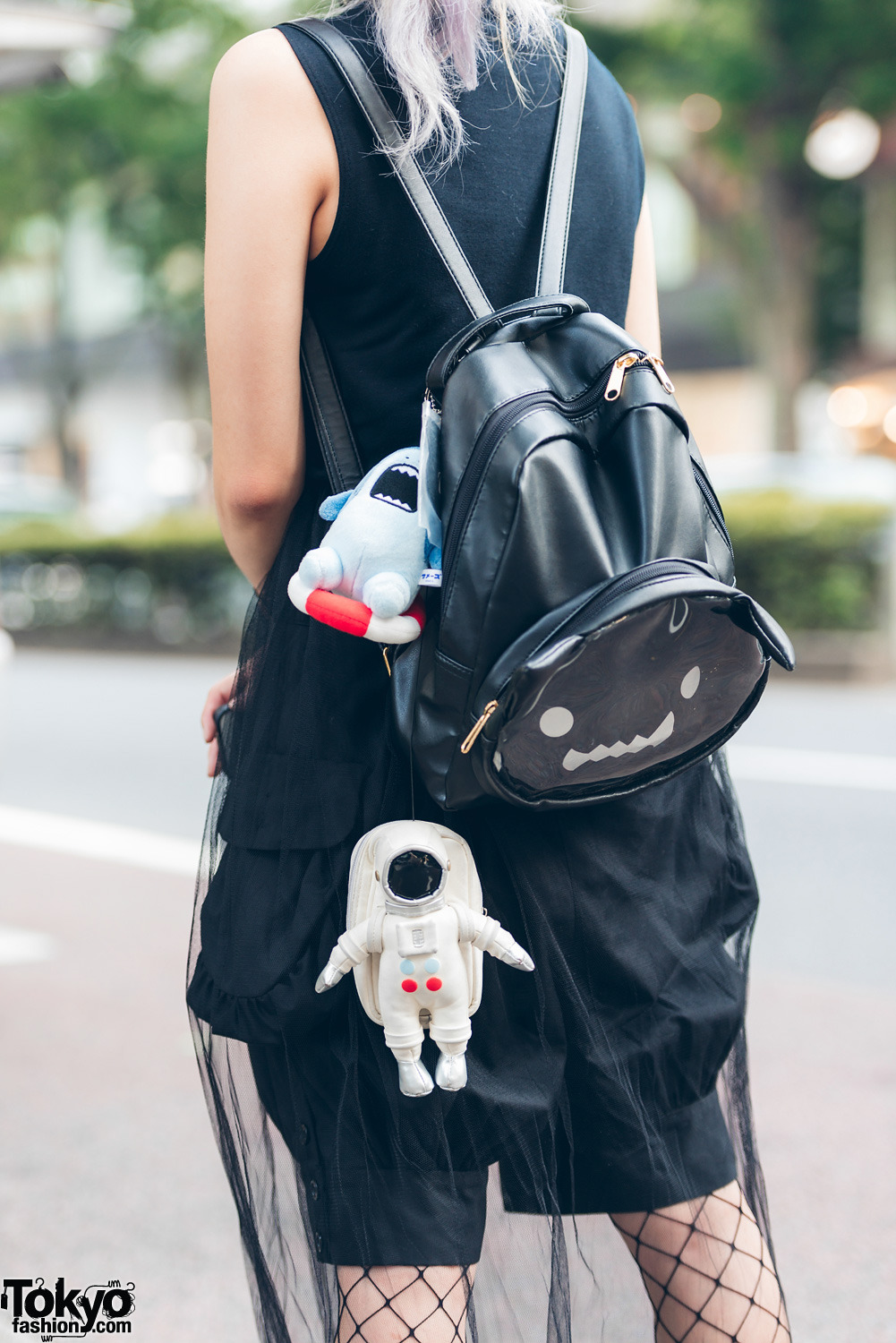 Illustrator Beverly Goh on the street in Harajuku wearing a goth look