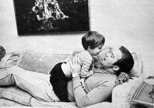 trekbedtimestories: I have 80 shots of Shatner with his kids so I’m not sure how many you guys