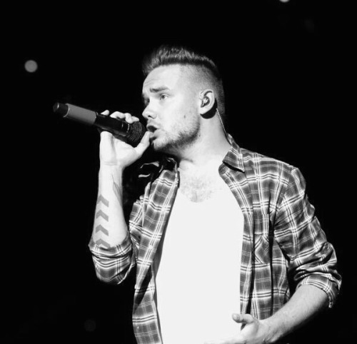 On their concert yesterday in Cardiff (5/6-15)
