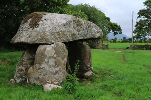 Cefn-Isaf Prehistoric Burial Chamber, Rhoslan, North Wales, 28.8.18.
