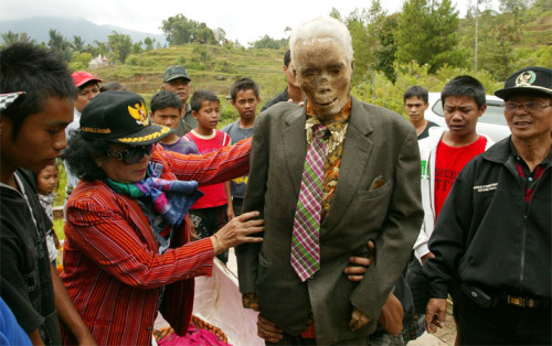 sixpenceee:  THE TORAJO AND THEIR FUNERAL RITUAL The Torajo are an indigenous group of people that live in Indonesia. For them a funeral is a celebration. There are no tears shed, rather it’s like a going away party. The Torajo work extremely hard to