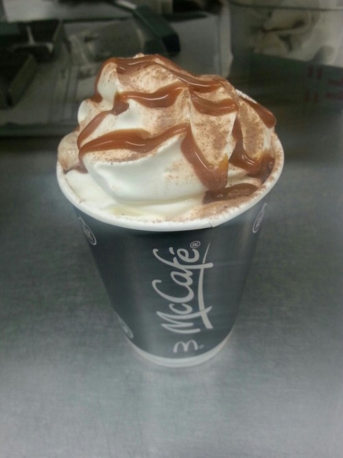 thefemten:
“ One of the perks of working at McDonald’s - my own take on the food after hours… A Caramel Mocha ♥
”