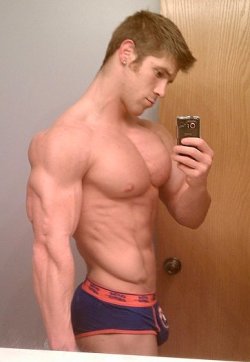 tcufrogsno1:  Super Gay Super Heroeshttp://tcufrogsno1.tumblr.com/