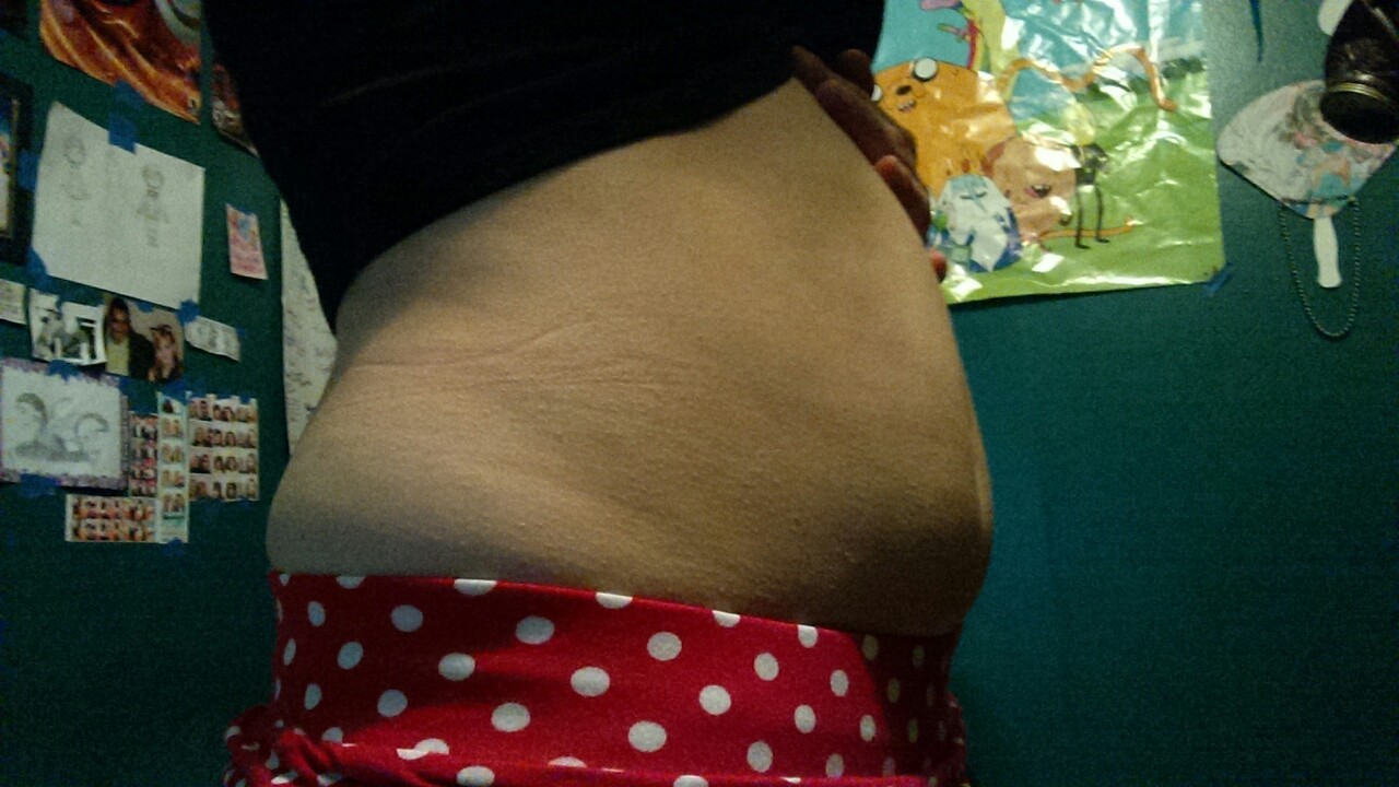 Oh, I really like this skirt! It catches my best assets
