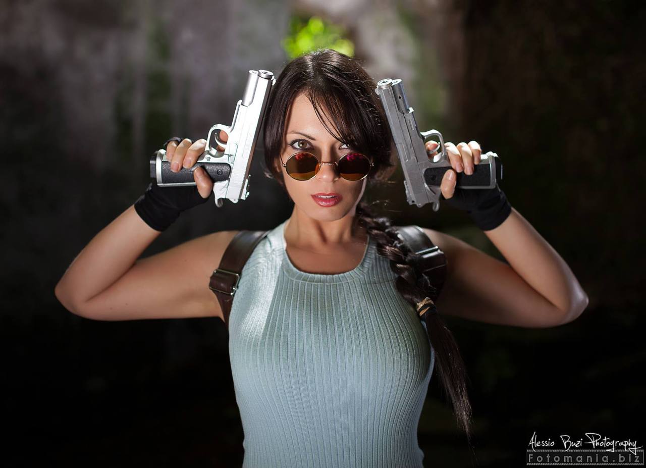 cosplayandanimes:  Lara Croft - Tomb Raider source 