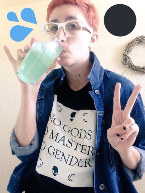 sincerelydeerly: ⚫️ no gods ⚫️ no masters ⚫️ no gender ⚫️ #tdov #tdov2017 shirt from @konrazzle !