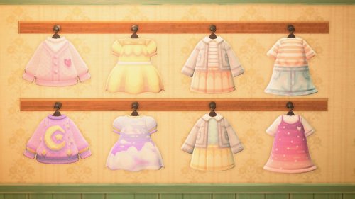 qr-closet:pastel clothing collection