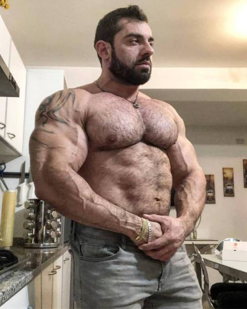 myfavoritemusclemen: Jorge Denzel @jorgedenzel on IG