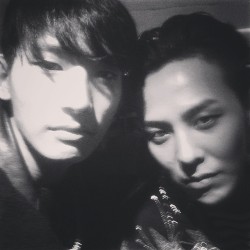 fckyeahgdragon:  150126 hyeongseop&rsquo;s Instagram update with G-Dragon: “#Paris #night 