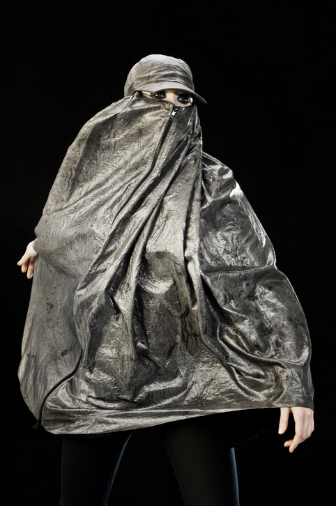 atcg:  Stealth Wear, Anti-drone garments by Adam Harvey The collection includes hoodies, hijabs, and burqas made with metallized fibers that reflect heat, thus evading the thermal imaging technology used by drones. (x) 