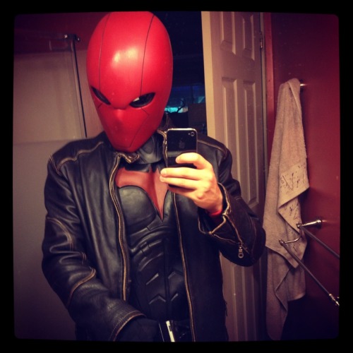 rockman89:  My Red Hood/Jason Todd outfit thus far. The costume will be featured in a stand alone Red Hood fan film as well as a Batman fan made web series. Keep posted for updates. Series will most likely be online in a year. Lots of hard work going