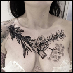 make-way-for-the-tatooed-girls:Make Way For