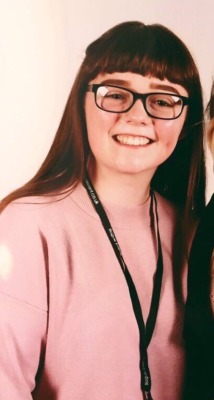 arianaupdatedaily:  18-year-old Georgina Callander (@emiliesatwell on twitter) is the first victim to be named after the attack. She passed away in the hospital, her mom was next to her. #RIPGeorgina 😞