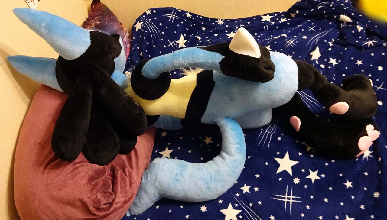 renchanworkshop: Life size Lucario plush, non-wired, was ordered customized with