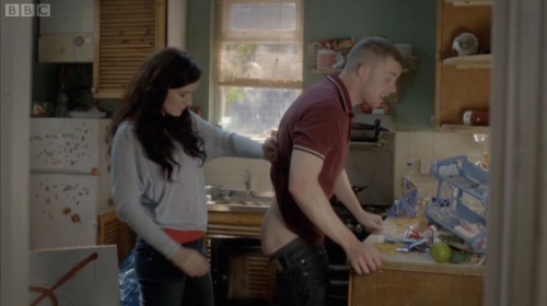 newnakedmalecelebs:  Russell Tovey naked on Looking