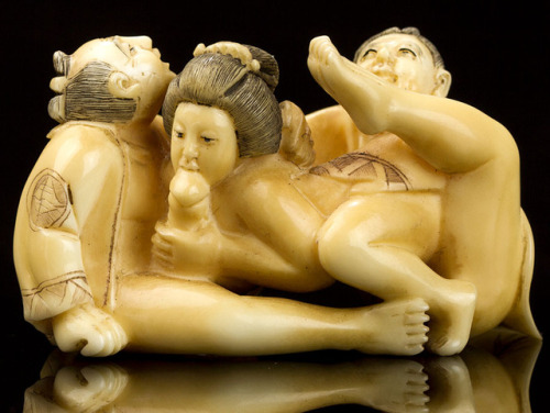 lilit69:c1890-japanese-ivory-erotic-signed-carving-threesome