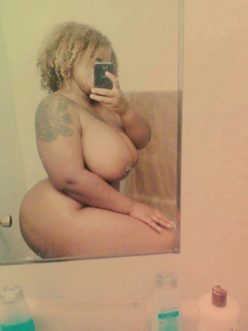 curtflirt509:Wow she is thick no rass!!!!