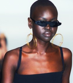 rovrsi:Alek Wek at Dolce &amp; Gabbana S/S 2001