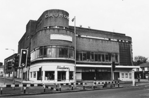 modernism-in-metroland: North Finchley Gaumont (1937) by Trent, Golding and Trent. #architecture #ci