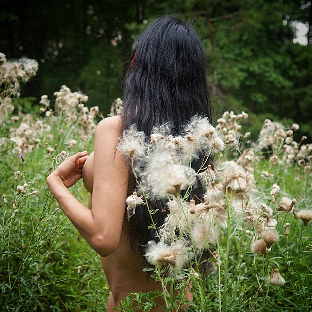 randompantsdesign:  “Thistledown Nymph”  Shooting outdoors with Naomi.  #model