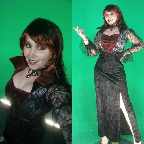 shadowfoxy: I dressed up as a dark sorceress for Halloween at work. #justbecause #lgbt #curvy #beaut