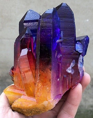 xandroblathers:  chesterdidthings:  the-baron-of-burgle:   fireandshellamari:   revolutionarygays:  dude…  It’s like someone chipped a chunk out of a sunset.   @chesterdidthings  COLORS   Oooo pretty    Man, when Heimdahl finds out you broke the Bifrost