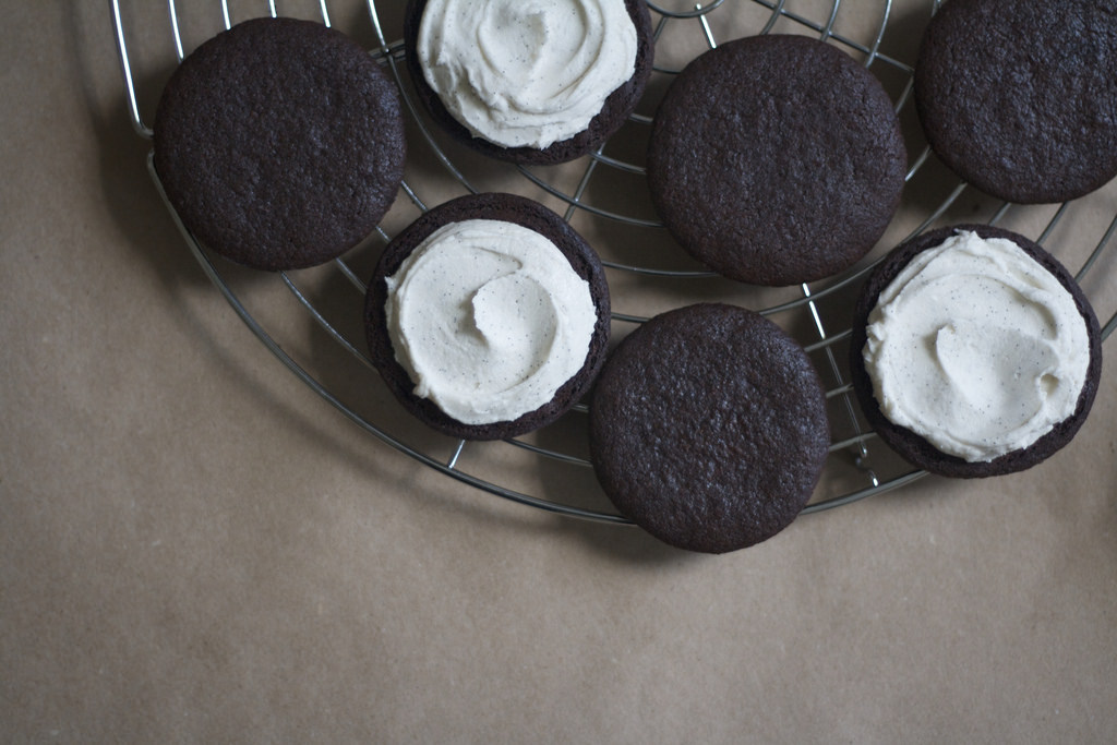 foodffs:  How to Make Homemade Oreos  Really nice recipes. Every hour.       