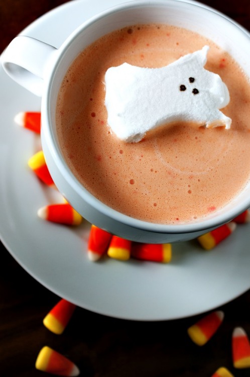 sweetoothgirl:Candy Corn Hot Chocolate