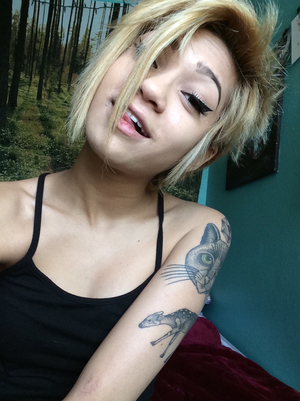 piiss:  Follow me on Instagram: @piiss