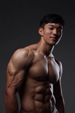 asianmalemuscle:  evianguy:  Hawt Asian Stud!  Enjoy thousands of images in the Asian Male Muscle archive!