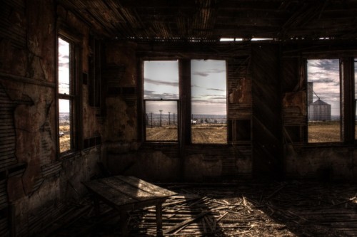 Govan, a ghost town in Washington State. Founded as a ranching community in the 1800s, Govan was slowly abandoned. Nearly all that’s left now is this schoolhouse, an old post office and a couple other structures. It’s located along Highway 2 between