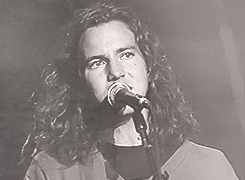  Eddie Vedder and Mike McCready - Masters of War (New York ‘92) 