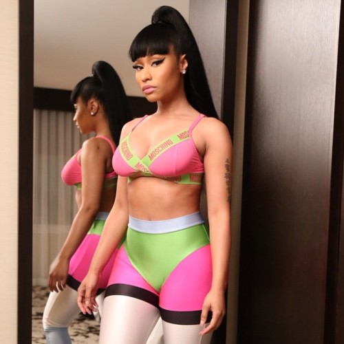 ratedthickent:  Nicki Minaj: Throw Sum Moe