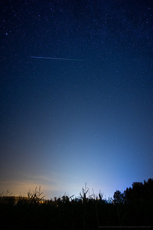 I got lucky once again…This was easily the biggest and brightest shooting star I saw all nigh