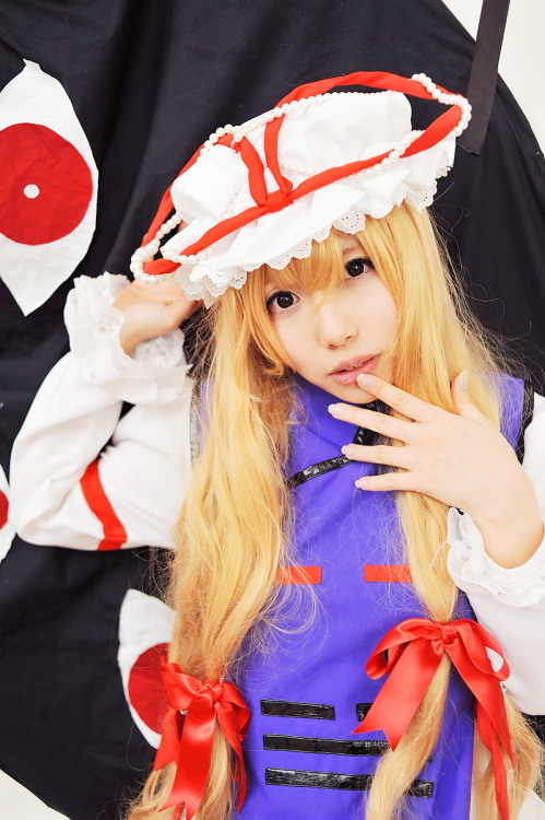 Touhou Project - Yakumo Yukari (Tenshi Myu) 1-2