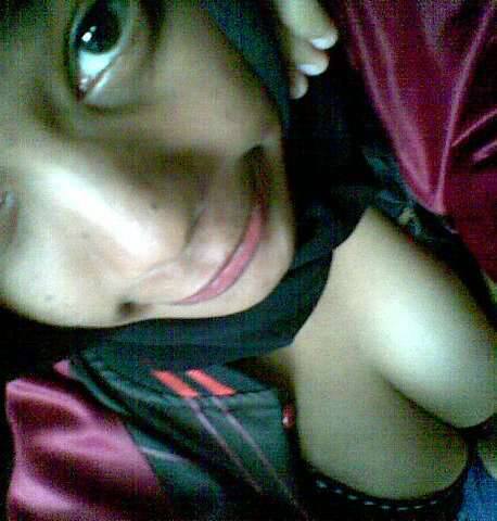 lolok88: Barang yg lepas..tasya..dlm kngan…