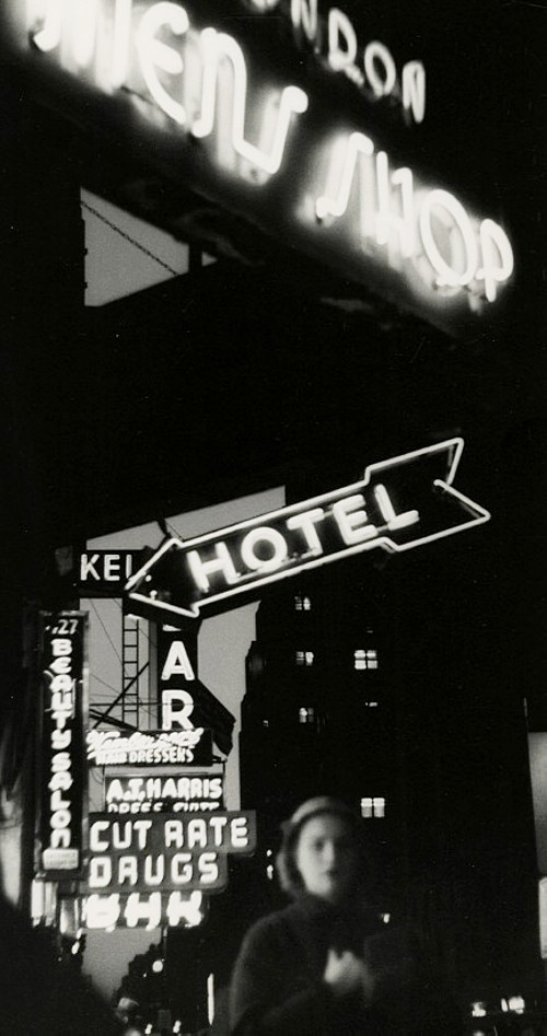 wehadfacesthen: A photo by Alfred Statler, New York City, 1950 