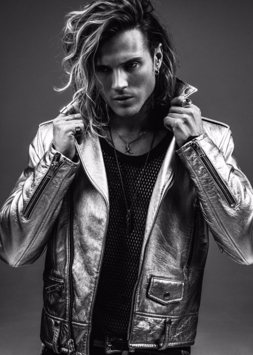 beautyandthegrunge: Dougie Poynter - bassiste, chanteur, mannequin - K