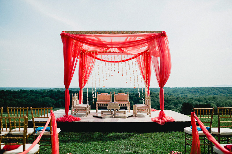 the-absolute-best-posts:  beautifulsouthasianbrides:  Photos by:Lev Kuperman &ldquo;Interracial