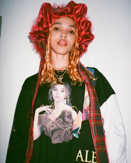 fkatwigs-fashionstyle:  fkatwigs: “so happy to release the MAGDALENE upcycled tour merch, each panel has been hand cut and sewn in london so every piece is unique. i can’t wait to see you all wearing it <3 there’s also a cute MAGDALENE stretch