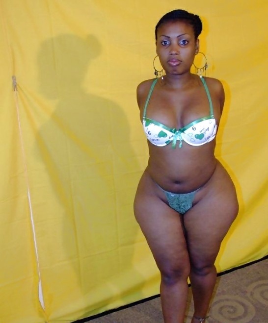 modjunie:  1st round pick 4 the CALI CURVES  THOTDRAFTPIX