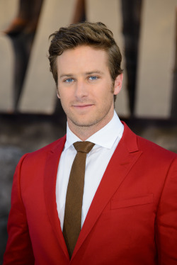 Drmatthew530:  My Nwe Fav——Armie Hammer 