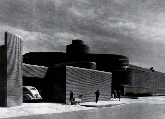 elunami:
“ Administration Building for S. C. Johnson & Son Co.
Rocine, Wisconsin, 1936-1939 by Frank Lloyd Wright
”