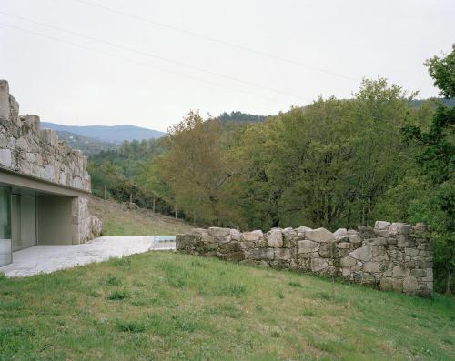 Contemporary Transformation of a Stone House Ruins in the Nothern Portugal – Architecture &nda