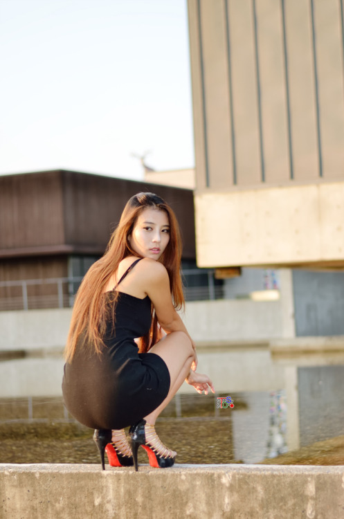 Porn photo beolab5:  Little Black Dress - Cha Jung